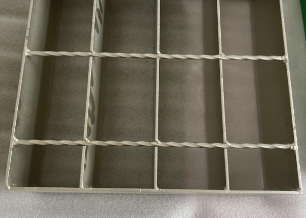 70mm Green Steel Bar Grating for Wall Safety Protection