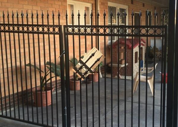 Powder Coated Automatic Driveway Gates Rot Proof For Home / Countyard