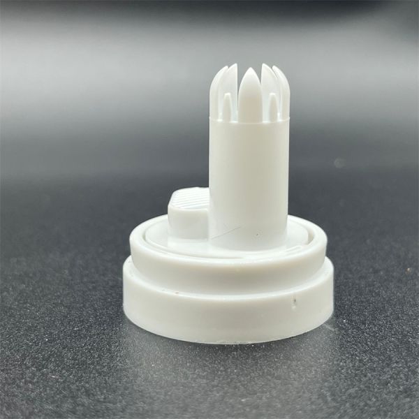Secure Travel-Friendly Hair Mousse Dispensing Nozzle for Frequent Travelers and Gym-Goers with 360-Degree Locking Cap