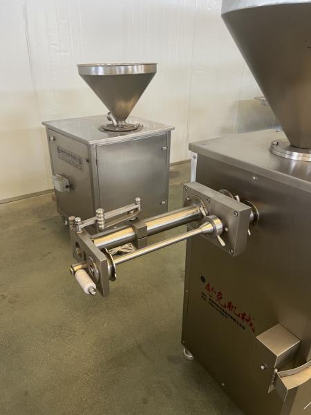 220L Vacuum Sausage Filling Machine ZKG3500 For Smooth Stuffing