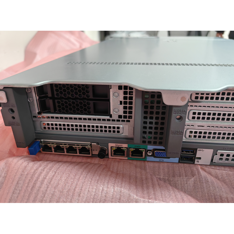 xFusion 2288HV5 2U Rack Server with Intel Xeon Silver 4210, 64GB DDR4 ECC RAM, and 4 x 4 TB SAS HDD Storage