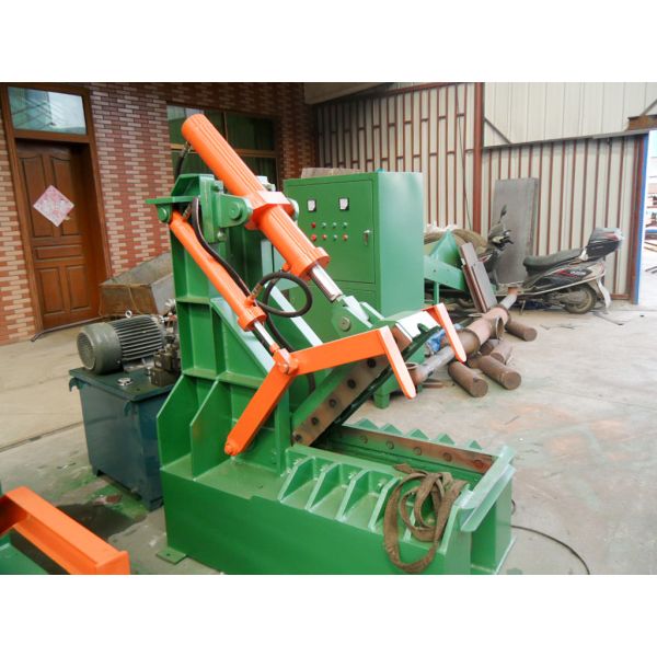 XQL-80 Model 5.5KW Power Rubber Cutting Machine with Compact Structure for Rubber Bale Cutter