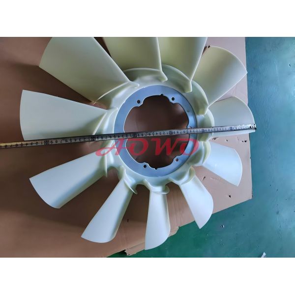 20765700，Aluminum Fan Clutch Blade suitable for heavy-duty truck applications providing enhanced durability and heat dissipation