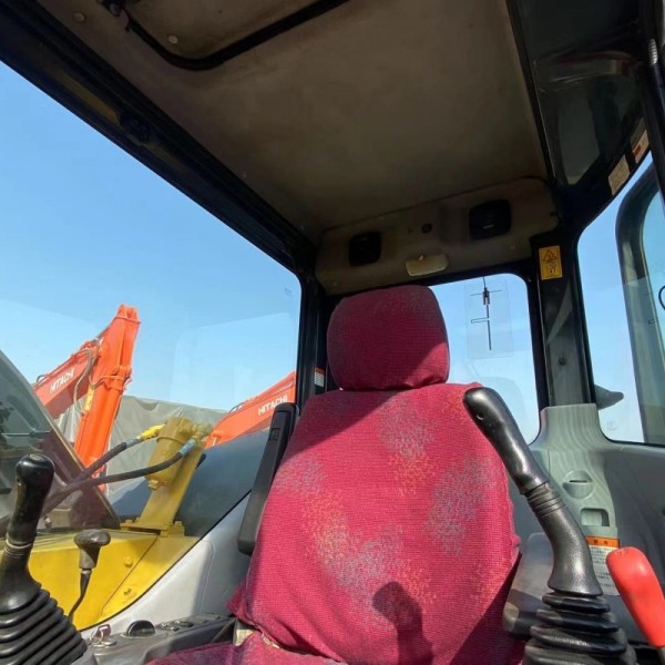 Komatsu PC78-6 Used Track Excavator Second Hand Earth Moving Machinery 7.8Ton