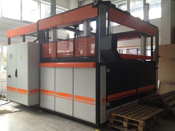 plastic vacuum forming machine