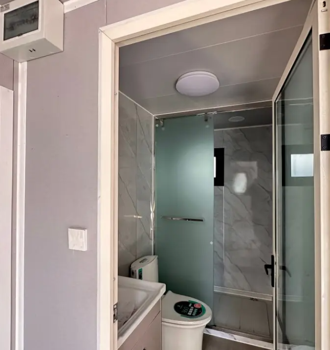Steel Modified Shipping Container House Flat Pack Container for Office Living Room Workshop Use Potable House