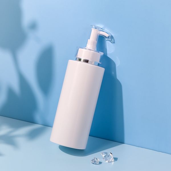 Customizable Capacity Acrylic Cosmetic Container with Press-Type Pump Head and Dual Texture Appearance