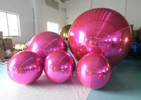 PVC rojo de Rosed que flota el globo inflable del espejo de la esfera de la Navidad reflexiva inflable de la bola de espejo