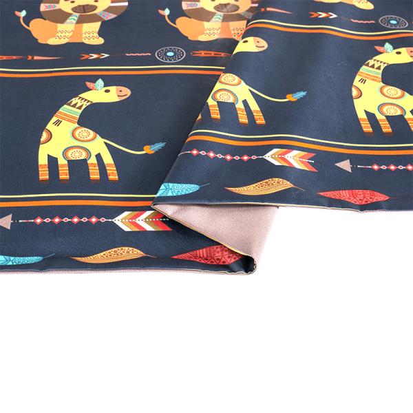 Polyester Jacquard Hotel King Size Bed Runner With Cushion Covers