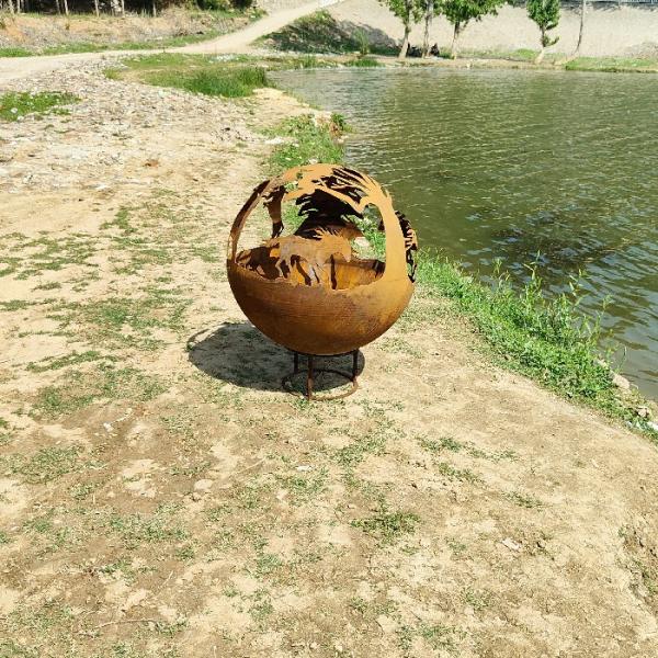 Sphere Design Corten Steel Firepits Rustic Red Or Customized Finish