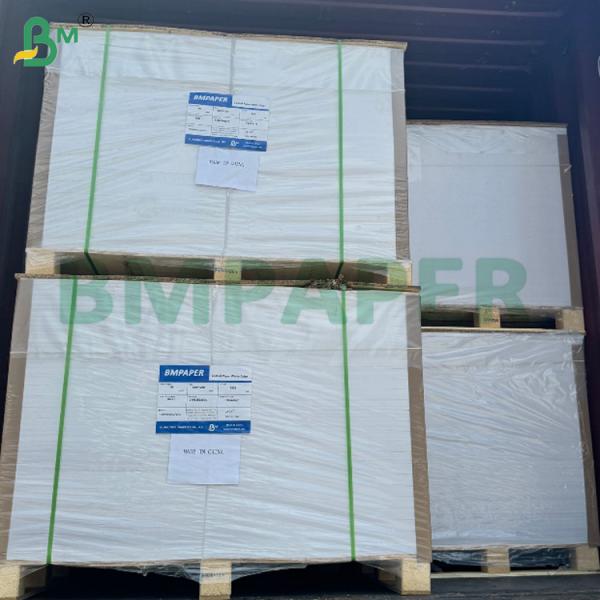 787 * 1092mm Uncoated Woodfree Paper Virgin Wood Paper Jumo Sheet 787 * 1092mm Uncoated Woodfree Paper Virgin Wood Paper Jumo Sheet
