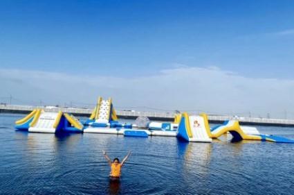 防水 膨らませられる水スライドパーク 吹き上げ水公園 BS7837