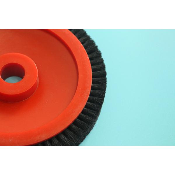 La machine rouge de Stenter de corps partie le petit type cheveux noirs de Monforts de roue de brosse