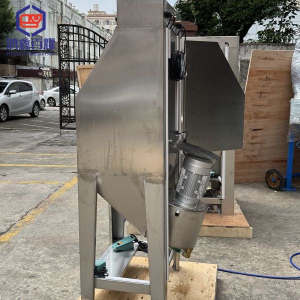 Dust Free Eco Friendly Mini Wet Sandblasting Cabinet Low Energy Consumption