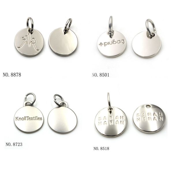 Anti Fade Metal Logo Tag Bag Custom Metal Keychains For Decorations
