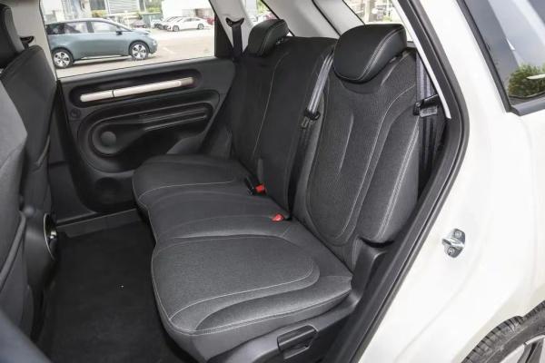 Affordable Baojun Yunduo 360 460km Station Wagon Energy Vehicle with Lithium Ion Battery