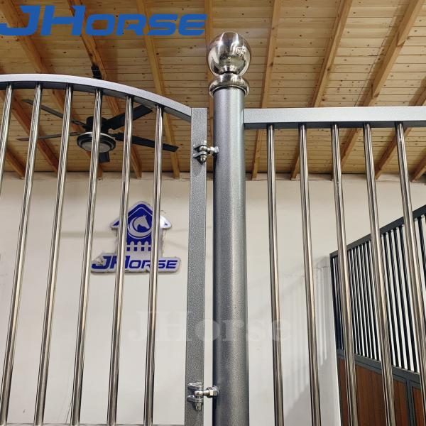 Hot Dip Galvanized Metal Building Horse Barn With Swivel Feeder 4mx2.2m