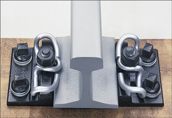 Рельс струбцины напряжения стали 60Si2MnA SKL весны эластичный закрепляет черноту окиси