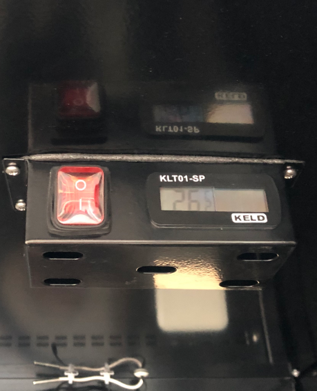 Commercial Air-Cooling Freezers Equipped With Anti-Fog Glass Doors