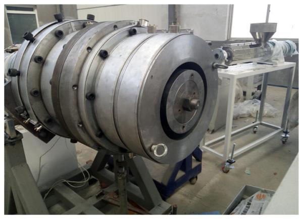 Máquina de extrusão de tubos de plástico PE de 75 - 250 mm, linha de produção de tubos de abastecimento de água PE