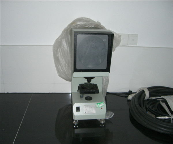 Hot Dip Polygonal 20m Q420 Galvanized Steel Pole