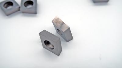 Tolerance± 0.025mm das inserções do carboneto para o torno do CNC de PCBN Diamond Cutting Tools
