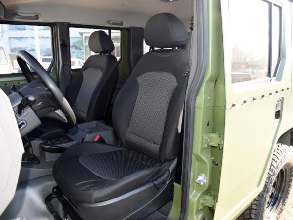 Porta de Jeep Four Wheel Drive 4WD 2499cc 5 Seat 5 do carro de SUV da cidade do motor 100KW