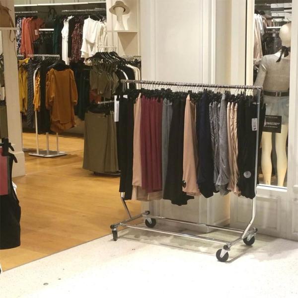 Stainless Steel Garments Shop Fitting Stand Foldable Cloth Rack for Displaying Wiper