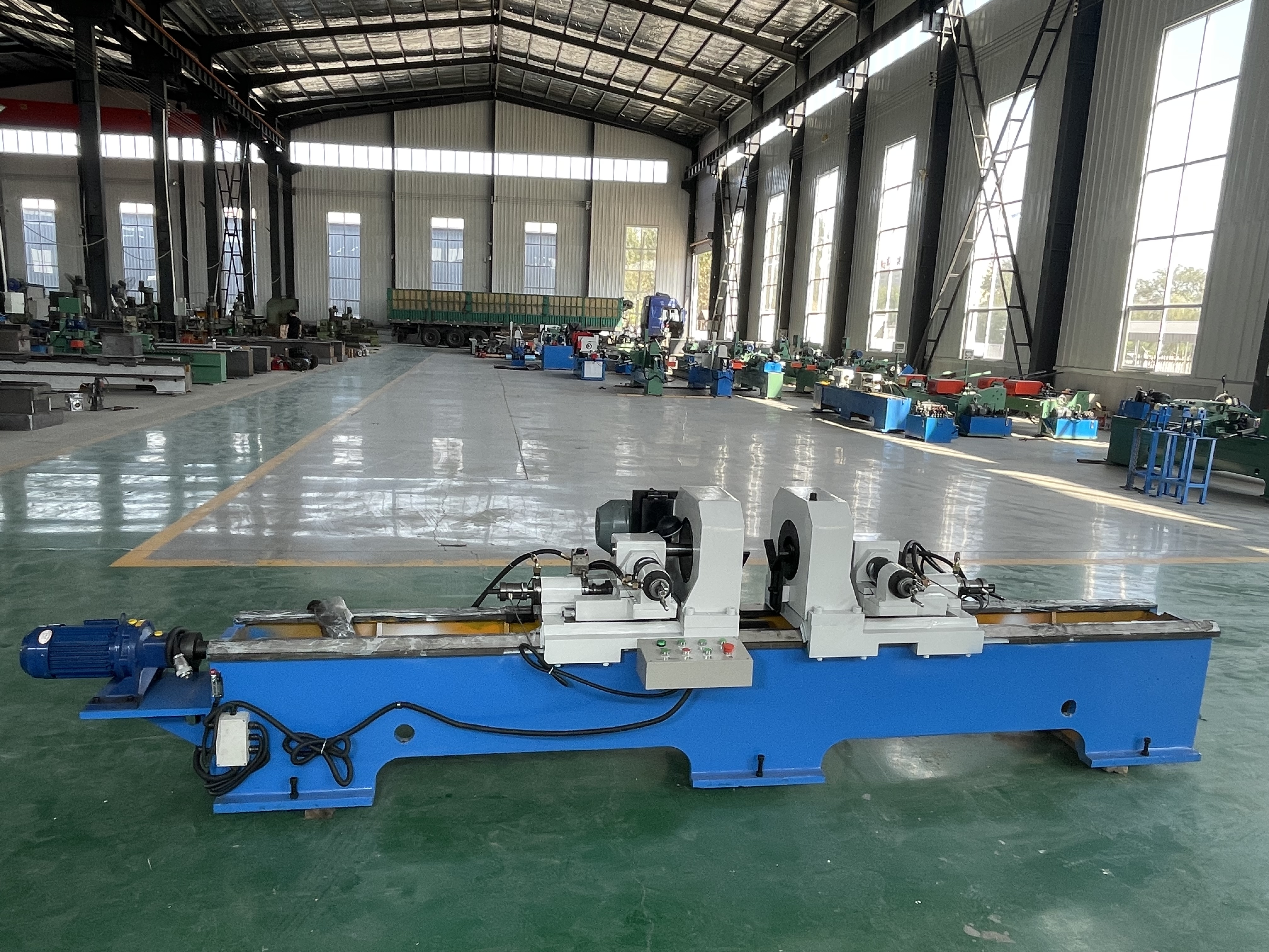 Steel Pipe Double-Ends Automatic Hole Turning Machine TC-220*2200