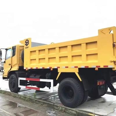 10 tonnes DONGFENG camion de décharge 4X2 camion à bascule léger direction gauche Euro 3