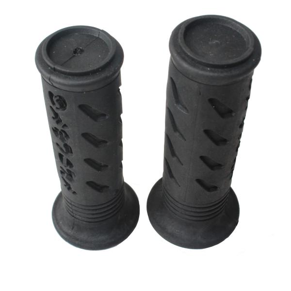 22mm Diameter Black Handlebar Grips , 50cc - 250cc Dirt Bike Scooter Parts