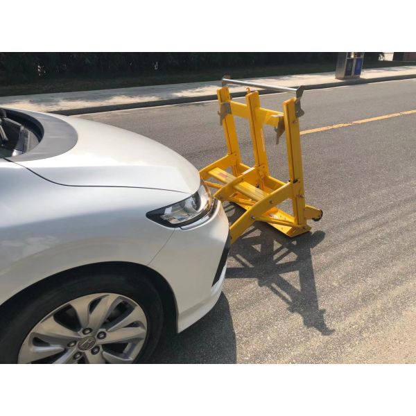 LED Arrow Collapsible Vehicle Interception Barrier Yellow