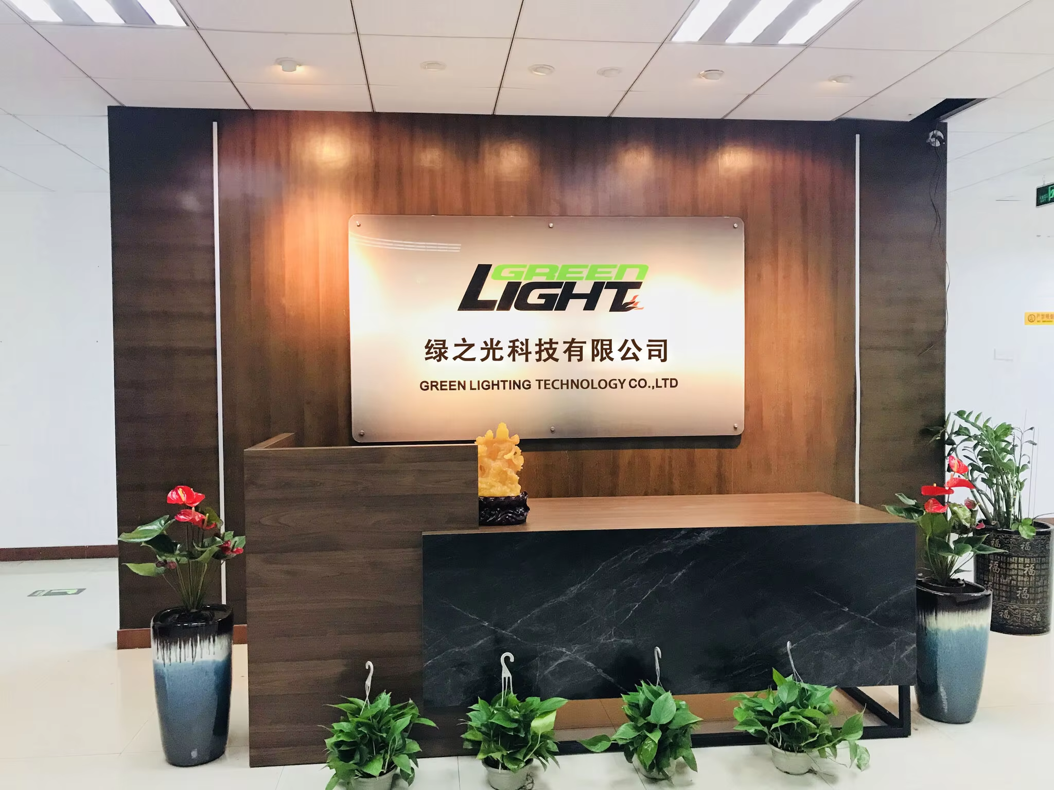 Rechargeable Portable Mining Cap Lamp100000hrs Wireless LED Headlamp for Tunnel and Underground Operations IP68