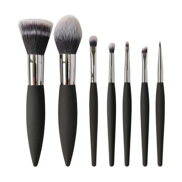 7 Pieces Luxury Travel Makeup Brush Set Easy Grip Durable Plastic Handle