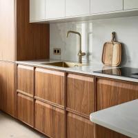 Armoires de cuisine en bois massif Designs de luxe Armoire de cuisine en bois de cendres Armoires de cuisine en bois marron clair