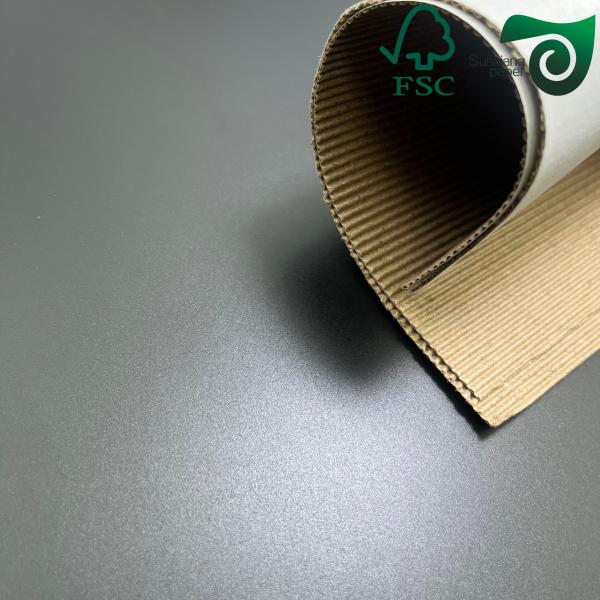 FSC E Flauta Papel corrugado negro de cartón 110 gm 120 gm 150 gm espesor
