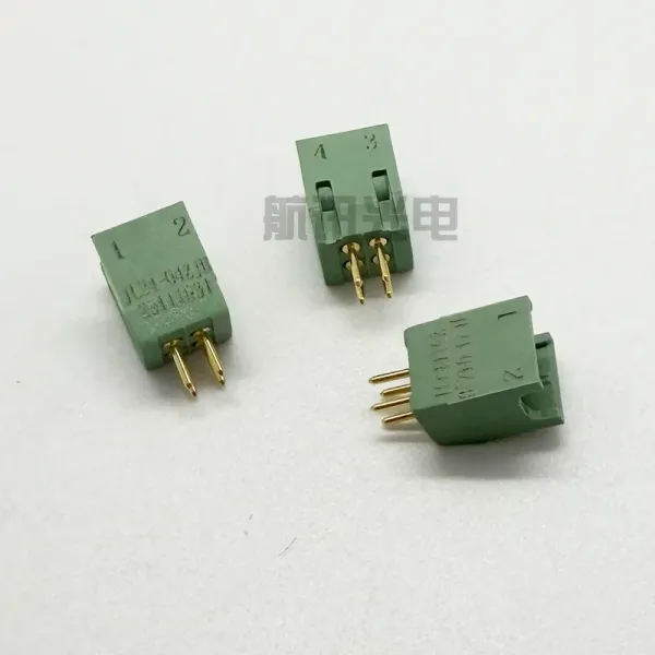 Jl24-04zjb 4-Core Straight Pin PCB Welding Socket Rectangular Aviation Connector.