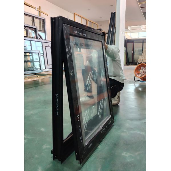 Hand-Wind Aluminum Windows – Timeless Functionality, Precision-Engineered for Modern Living