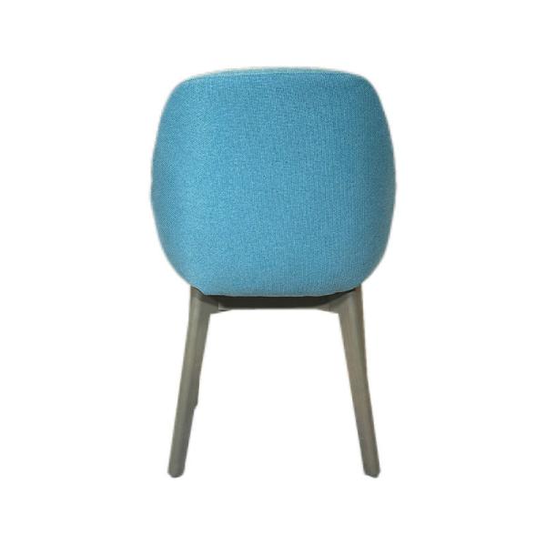 Customized Fabric Solid Wood Dining Room Chair for Hotel Furniture in Northern Europe