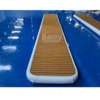 Dépend de la taille Capacité de gonflement Plateforme gonflable flottante avec pompe à air pour bateau de ski à moteur