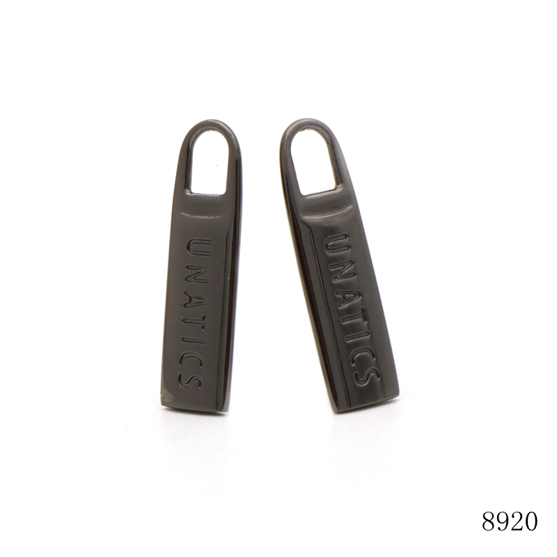  Custom Deep Clear Logo Engraved Metal Zipper Puller Black Metal Zip Pull Tag For Handbag Hardware Accessories 