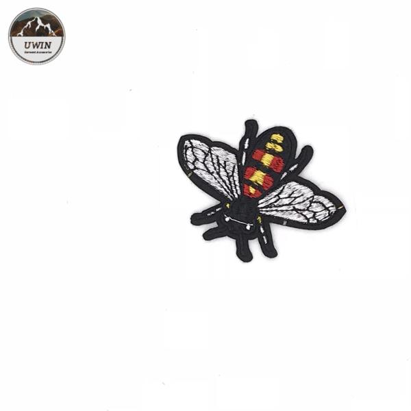 Handmade Small Iron On Patches , Bee Custom Embroidered Iron On Patches