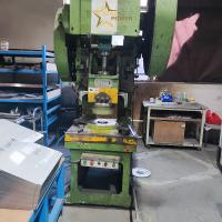 Máquina de punción de garganta profunda punción de alta precisión curva grande