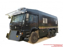 King Run Outdoor Logistics Shower Vehicle Customizing Special device: hot and cold water supply system, shower device