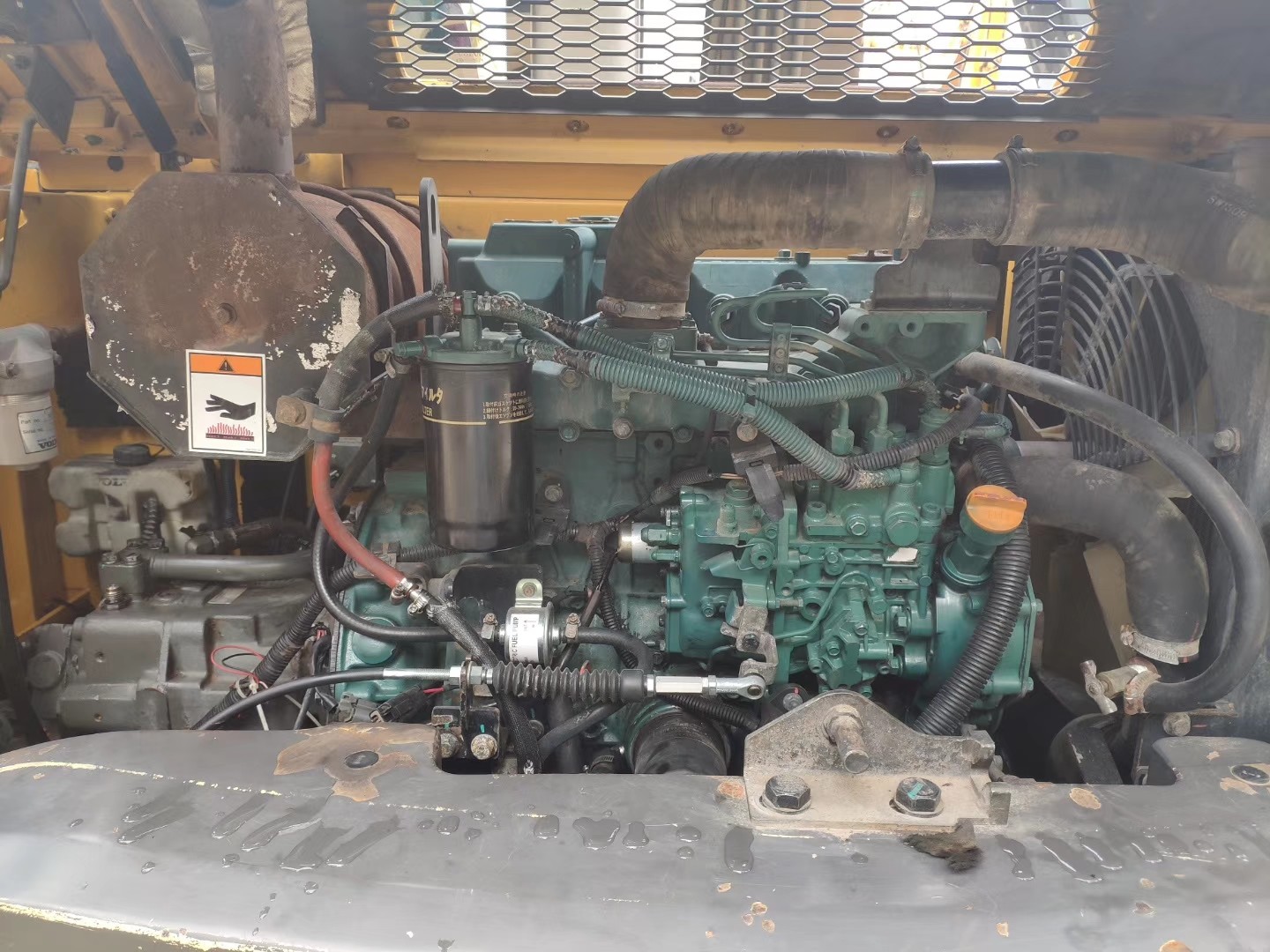 Эксплуатационный экскаватор Volvo EC80D из Китая