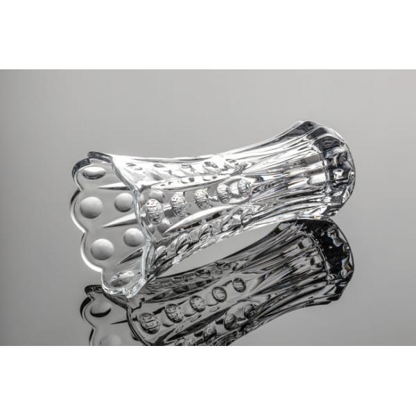 9.75 Inch Embossed Crystal Glass Vases Shock Resistant For Home Decoration