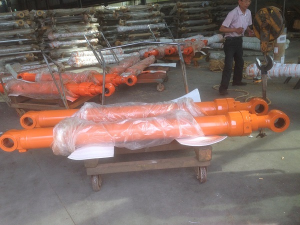 4628630 zx270-3 arm hydraulic cylinder Hitachi medium size hydraulic cylinder excavator parts