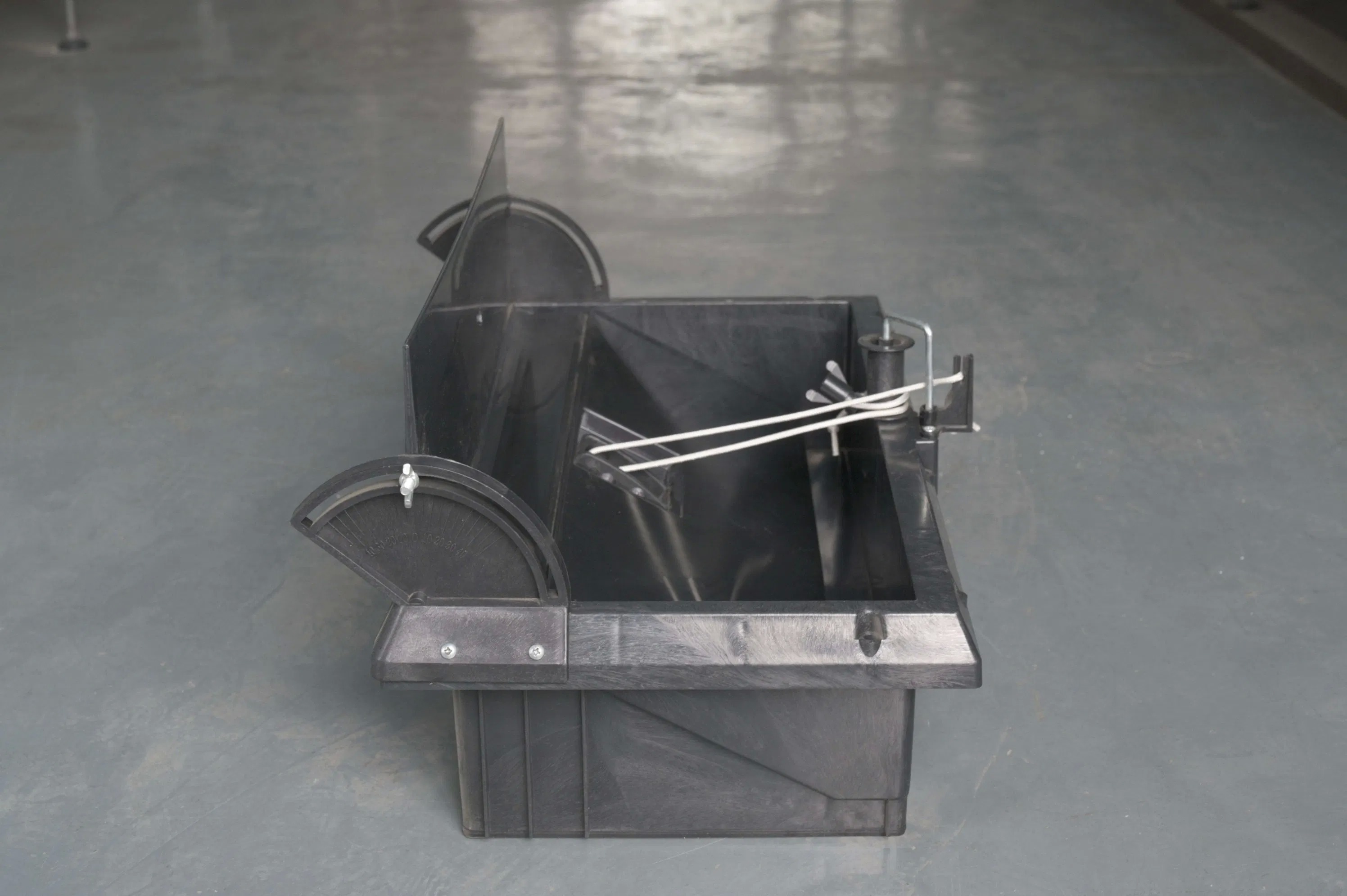 Anti UV Poultry Ventilation System Uniform Air Distribution Poultry Farm Air Inlet