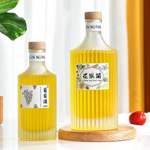 Logotipo personalizado Garrafa de vidro aceitável para rum Vodka Whisky Tequila