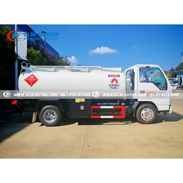 ISUZU 100P RHD 4x2 5,000L Fuel Tanker Truck with 120HP Engine and Anti-Corrosion Tank for Mobile Refueling